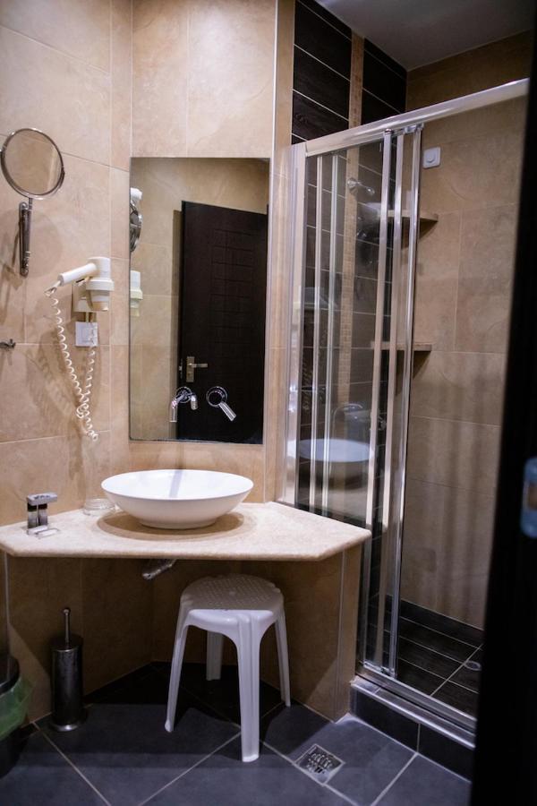 Fanari Hotel Ngoại thất bức ảnh